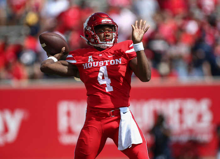 Sep 8, 2018; Houston, TX, USA; Houston Cougars quarterback D'Eriq King (4) attempts a pass during the first quarter against the Arizona Wildcats at TDECU Stadium. Mandatory Credit: Troy Taormina-USA TODAY Sports