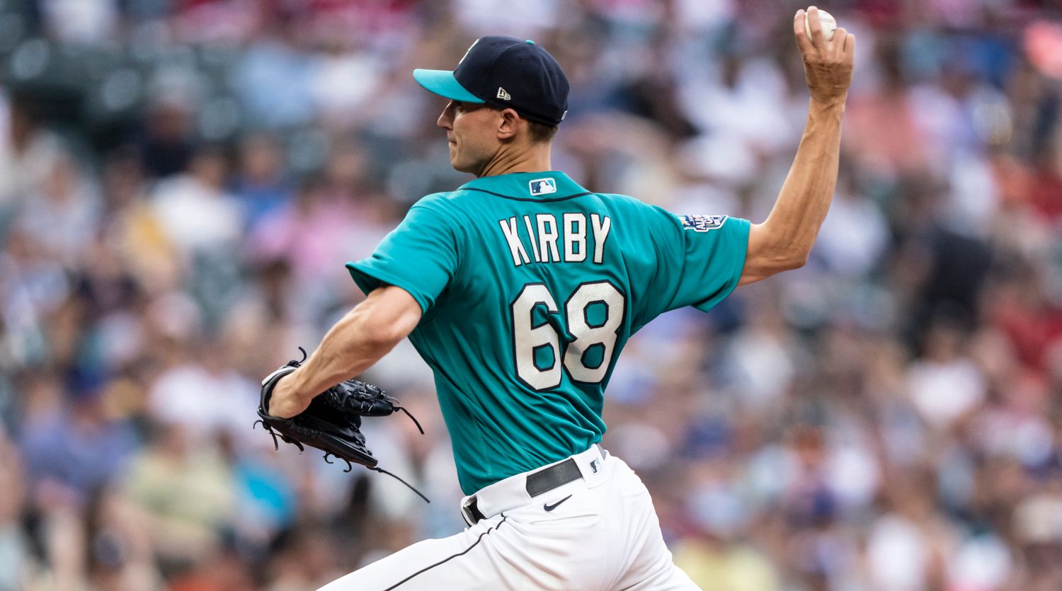 Seattle Mariners starter George Kirby delivers a pitch against the Detroit Tigers.