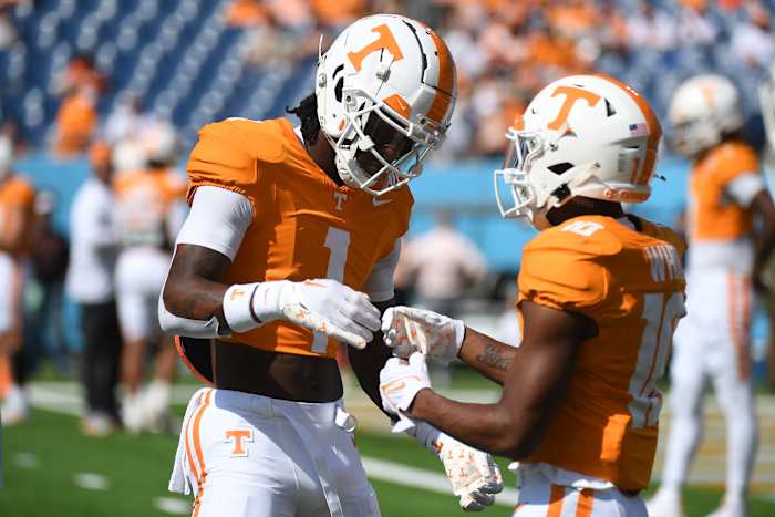 Tennessee Volunteers WR Dont'e Thornton pregame against Virginia. (Photo by Christopher Hanewinckel of USA Today Sports)