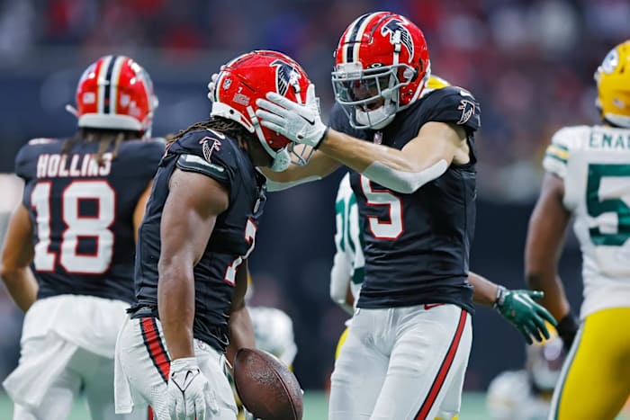 Electric rookie running back Bijan Robinson had his first 100-yard rushing game against the Green Bay Packers.