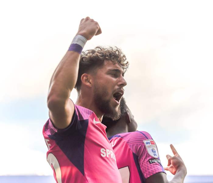 Adil Aouchiche Sunderland QPR