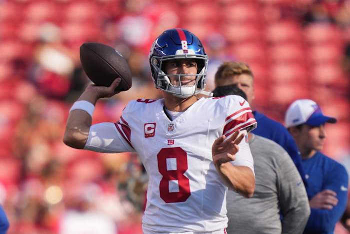 September 21, 2023; Santa Clara, California, USA; New York Giants quarterback Daniel Jones (8) warms up before the game against the San Francisco 49ers at Levi's Stadium.