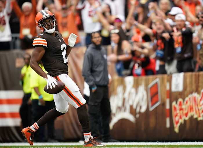 Browns receiver Amari Cooper scores a touchdown against the Titans in Week 3.