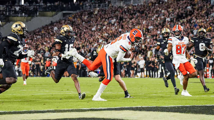 Syracuse quarterback Garrett Shrader scored 4 touchdowns on the ground against Purdue.