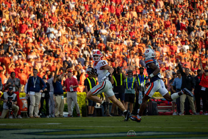 TE, Brock Bowers Races to the Endzone 