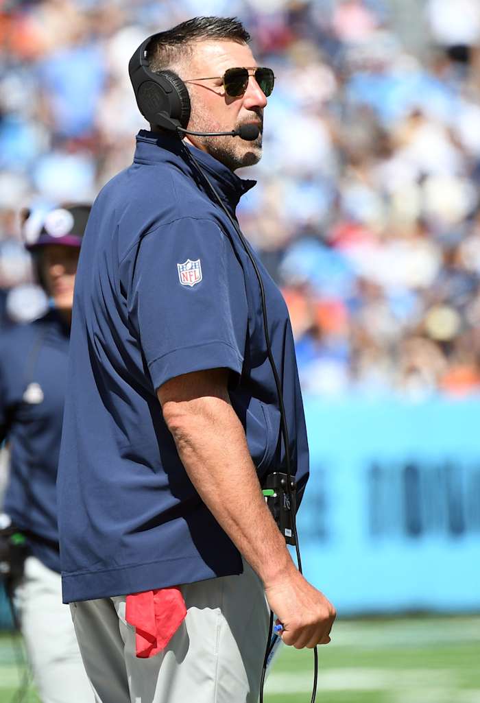 Mike Vrabel looks on from the sideline during the first half against the Cincinnati Bengals at Nissan Stadium.