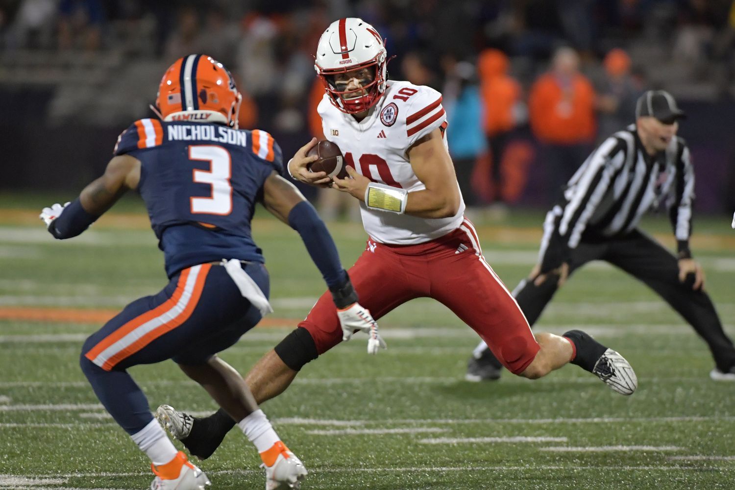 Heinrich Haarberg run 2023 Nebraska at Illinois football USATSI_21590519