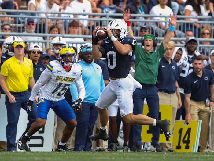 Penn State linebacker Dom DeLuca returns an interception for a touchdown against Delaware.