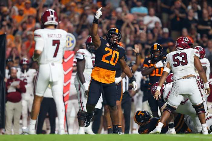 Tennessee Volunteers DL Byron Eason against South Carolina. (Photo by Randy Sartin of USA Today Sports)
