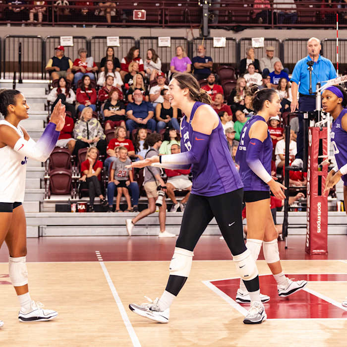 TCU Volleyball pulled off the reverse sweep over Oklahoma to win 3-2.