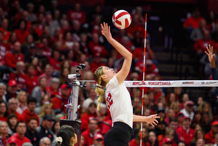 03_Lindsay Krause_VB vs Penn State 1014