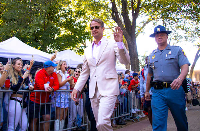 Lane Kiffin Quinshon Judkins Walk of Champions