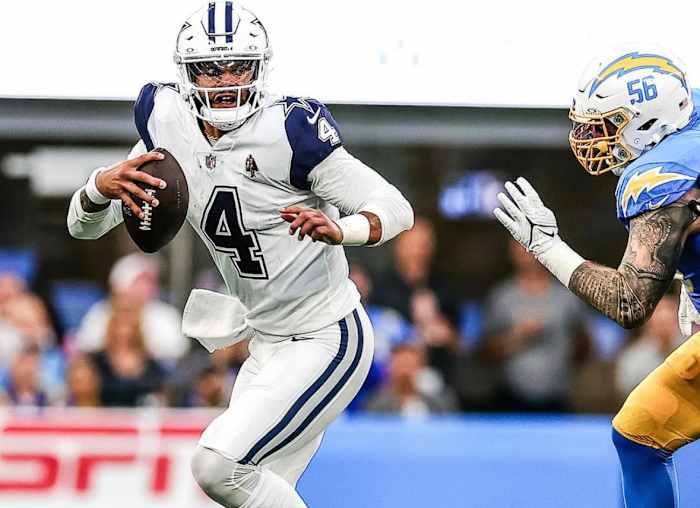 Dak Prescott revived his 30-year-old legs in several runs and athletic moves against the Chargers.