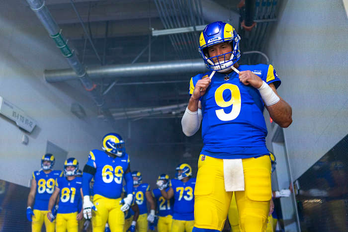 Matthew Stafford and the Los Angeles Rams will wear their royal blue jerseys in Week 7. 