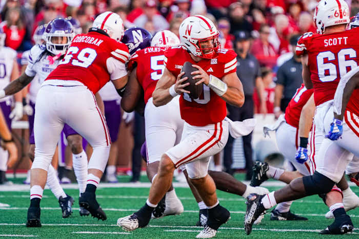 Heinrich Haarberg 2023 Nebraska vs Northwestern football 3Q USATSI_21703980