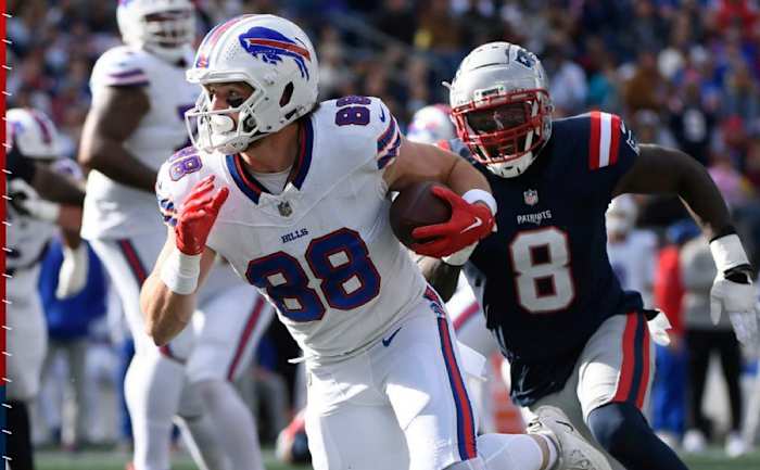 Buffalo Bills tight end Dawson Knox