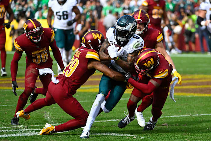 DeVonta Smith caught a key touchdown for the Eagles in the fourth quarter.