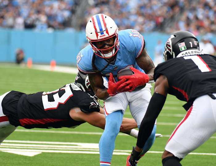 Tennessee Titans wide receiver DeAndre Hopkins (10) runs for a touchdown during the first half against the Atlanta Falcons at Nissan Stadium.