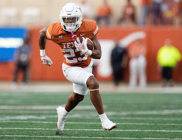 Texas running back Jaydon Blue running with the ball
