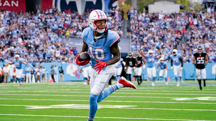 Almost Patriots receiver DeAndre Hopkins broke out with three touchdown catches last week for Tennessee.