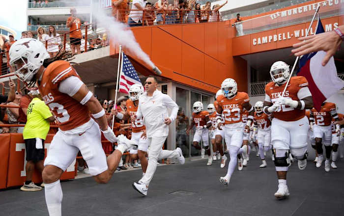Texas Longhorns take the field at Royal-Memorial Stadium