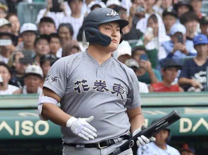 Rintaro Sasaki at a Hanamaki-Higashi High School baseball game.