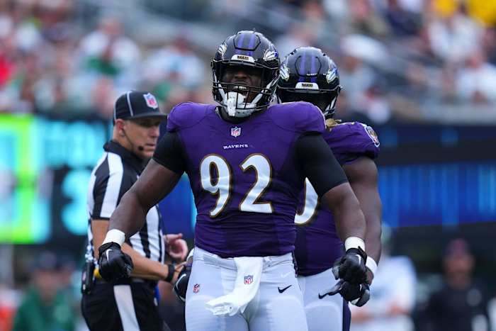 Baltimore Ravens defensive tackle Justin Madubuike (92).