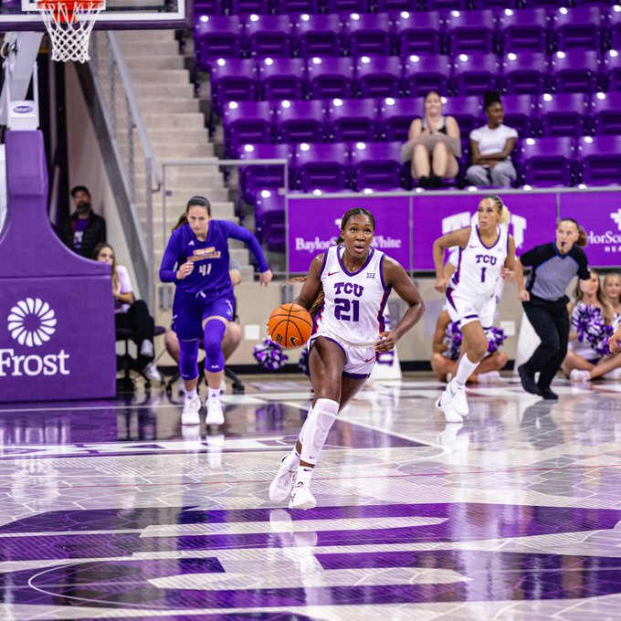 Agnes Emma-Nnopu on a fast break