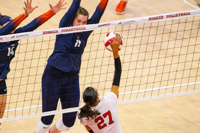 04_Harper Murray_VB vs Illinois 1112