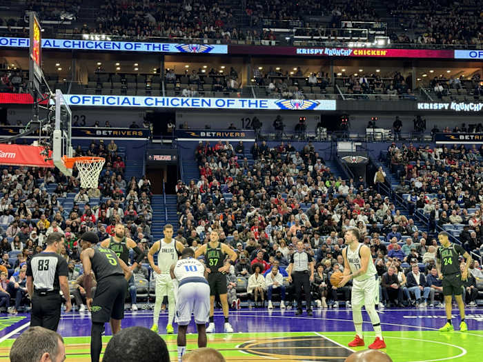 Luka Doncic attempts a free throw in the Dallas Mavericks' loss to the New Orleans Pelicans.