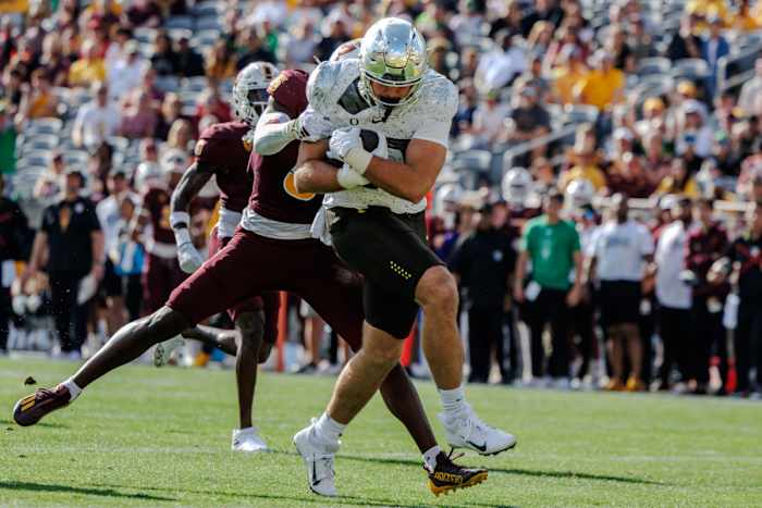 Oregon Ducks tight end Patrick Herbert against the Arizona State Sun Devils.