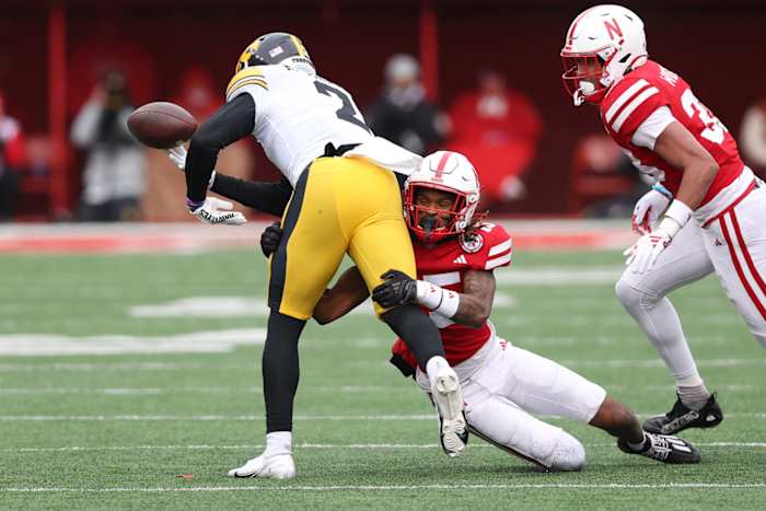 NU vs. Iowa 2023 - Tamon Lymun forces fumble on Kaleb Johnson