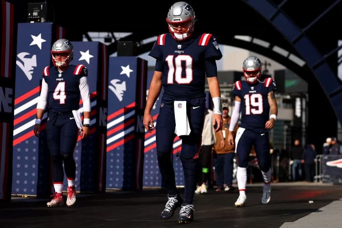 The Patriots will likely play both Mac Jones and Bailey Zappe Sunday vs. the Giants.