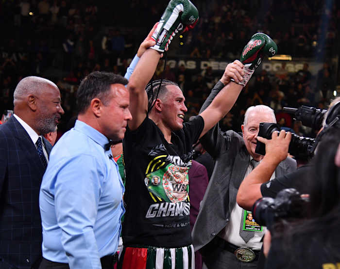 El pasado sábado por la noche David Benavidez tuvo una gran victoria sobre Demetrius Andrade