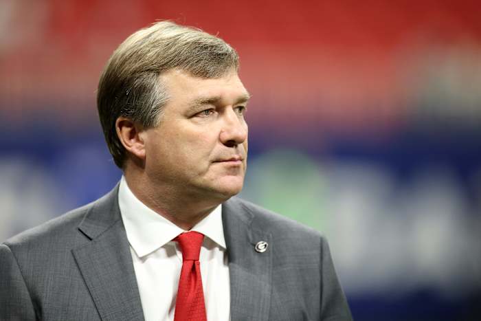 Georgia HC Kirby Smart walking around on the field of Mercedes-Benz Stadium (2nd Dec., 2023)