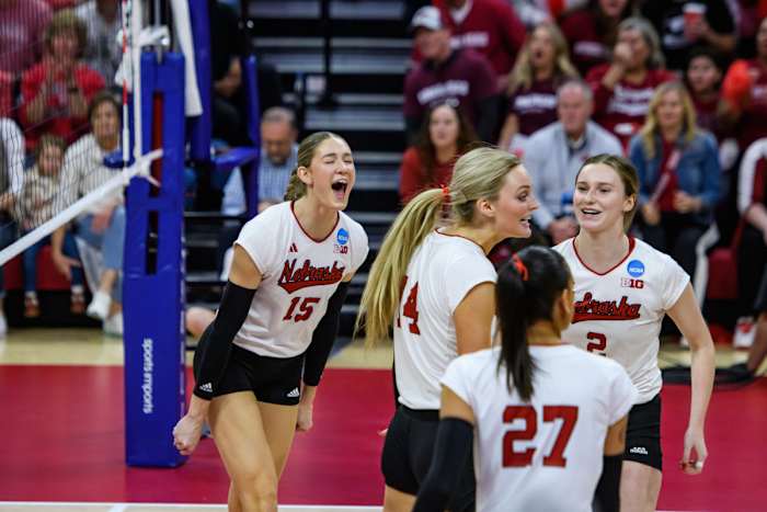 02_Andi Jakcson_VB vs Arkansas Regional Final 1209