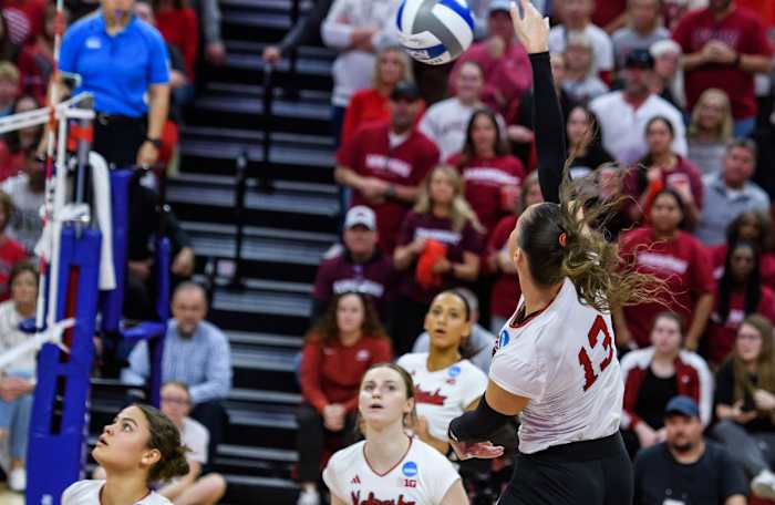 01_Merritt Beason_VB vs Arkansas Regional Final 1209