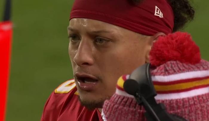 Mahomes yells at the officials during Sunday's game.
