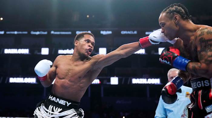 Devin Haney fighting Regis Prograis.