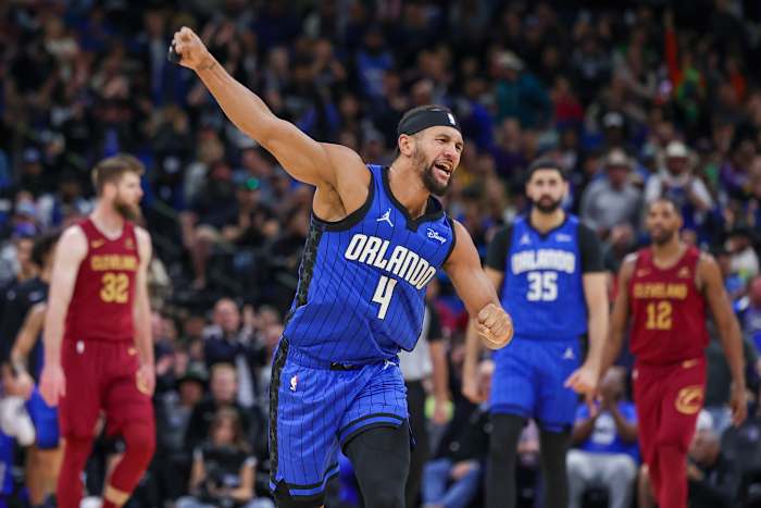 Orlando Magic guard Jalen Suggs (4).