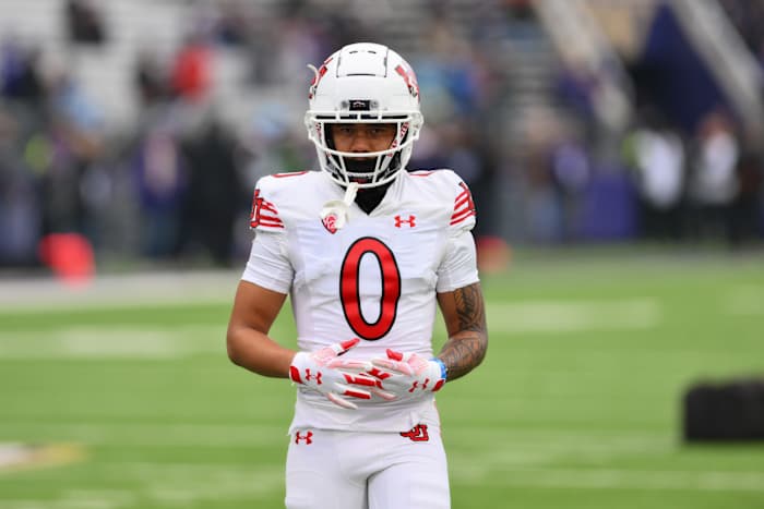 Caption: Nov 11, 2023; Seattle, Washington, USA; Utah Utes wide receiver Mikey Matthews (0) during warmups prior to the game against the Washington Huskies at Alaska Airlines Field at Husky Stadium. Mandatory Credit: Steven Bisig-USA TODAY Sports