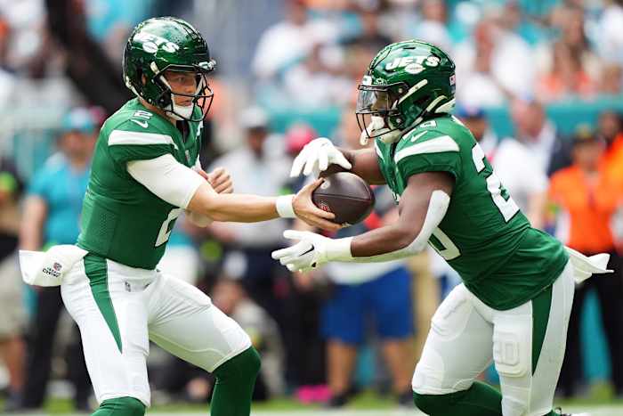 Zach Wilson Breece Hall Jets