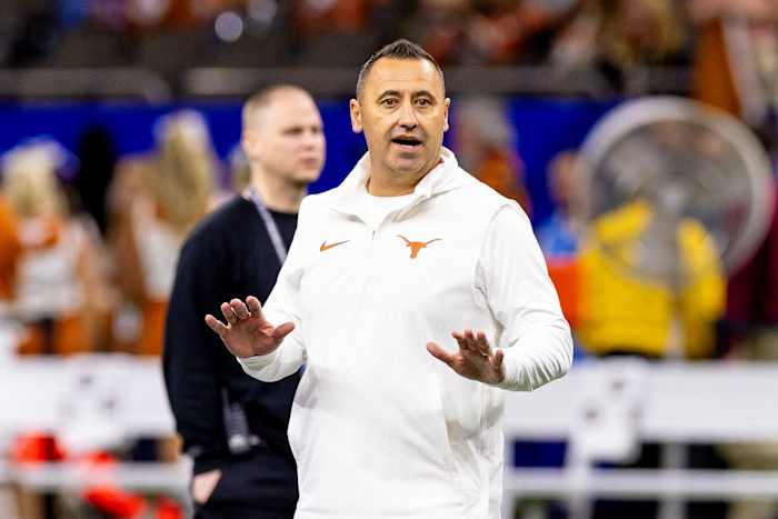 Texas head coach Steve Sarkisian