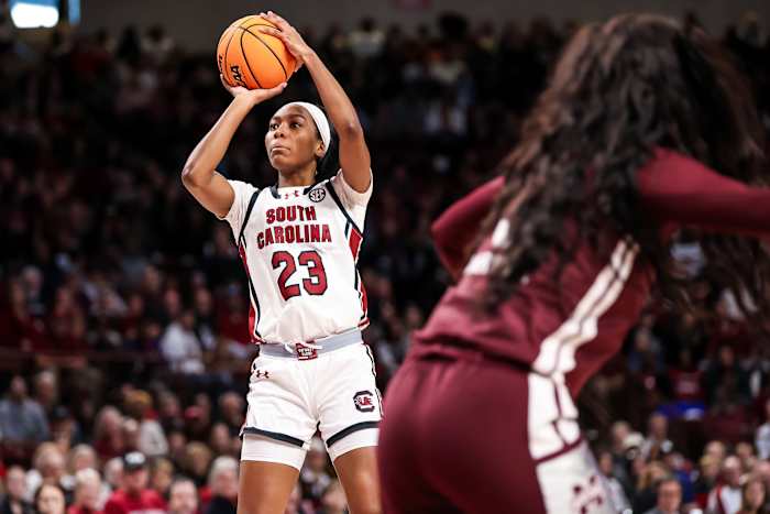 Bree Hall going up for a jumpshot against Mississippi State (7th Jan., 2023)
