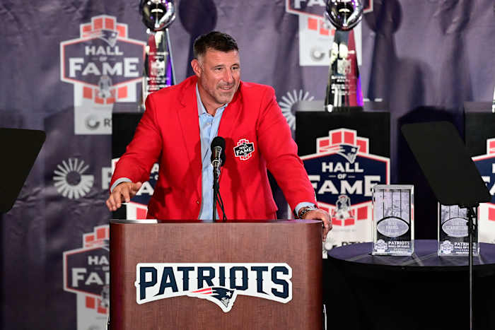 Oct 21, 2023; Foxborough, MA, USA; New England Patriots former linebacker and current Tennessee Titans head coach Mike Vrabel makes a speech at his 2023 Patriots Hall of Fame induction in the Cross Insurance Pavilion at Gillette Stadium.