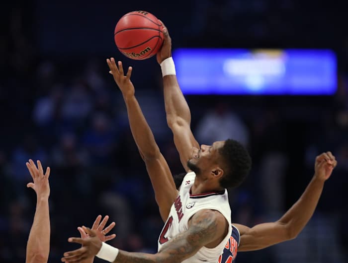 Chris Silva going up for the ball against Auburn in the 2019 SEC Men's Basketball Tournament (15th Mar., 2019)