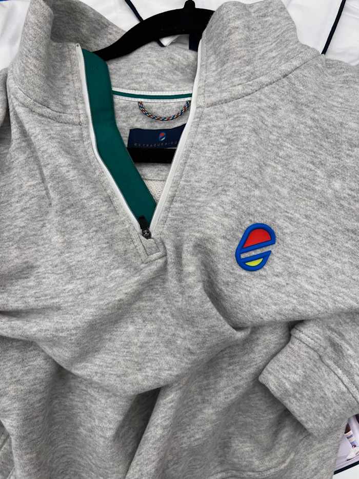 Extracurricular Avery with locker loop