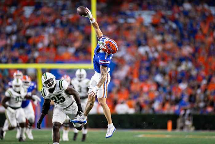 Florida Gators wide receiver Ricky Pearsall (1) makes a one-handed catch for a first down during the first half against the Charlotte 49ers at Steve Spurrier Field at Ben Hill Griffin Stadium in Gainesville, FL on Saturday, September 23, 2023. [Matt Pendleton/Gainesville Sun]  