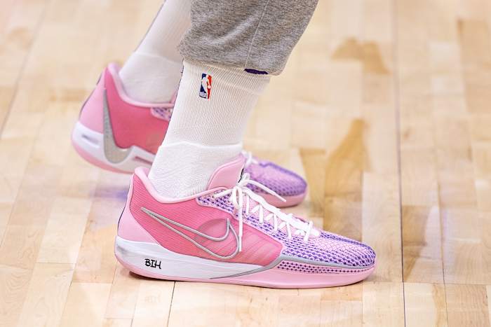 Phoenix Suns center Jusuf Nurkic's pink and white Nike sneakers.