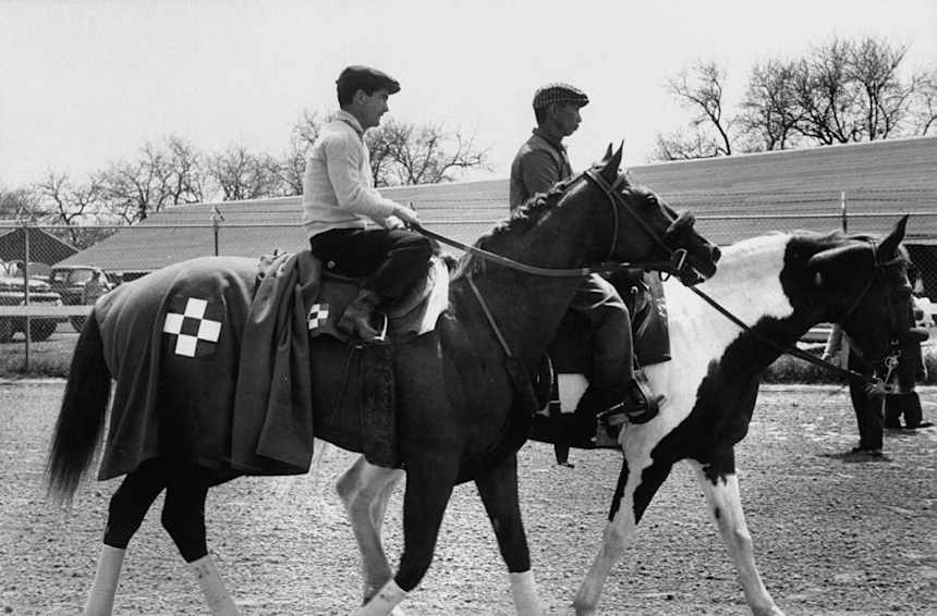 kentucky-derby-1958-shoemaker2.jpg